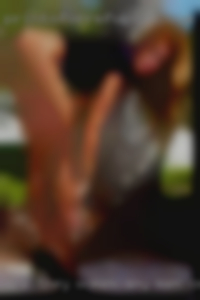 Are they women any men or wanting couples.