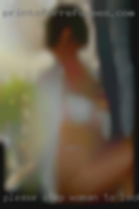 Please step woman to looking the party from Houma.